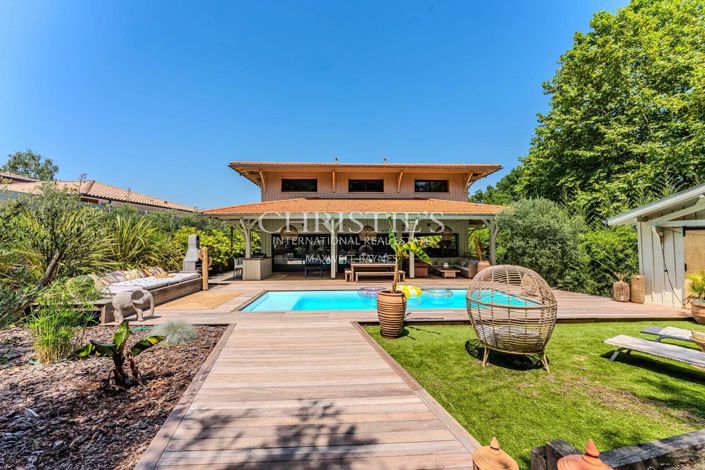 Image No.3-5 Bed House for sale