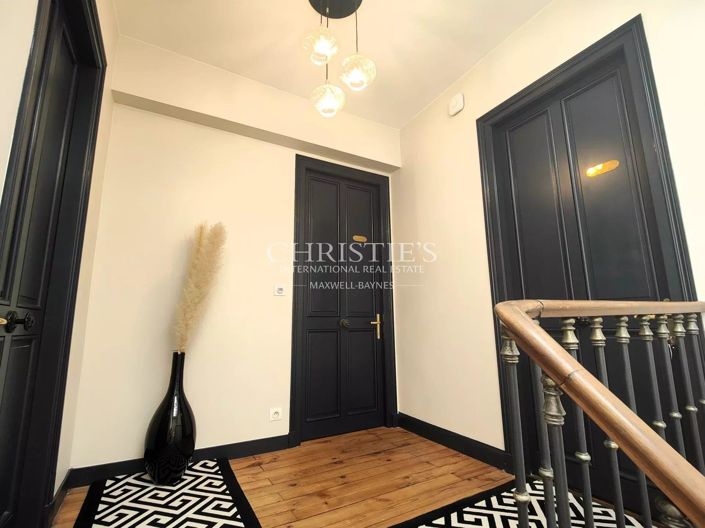 Image No.15-6 Bed House for sale