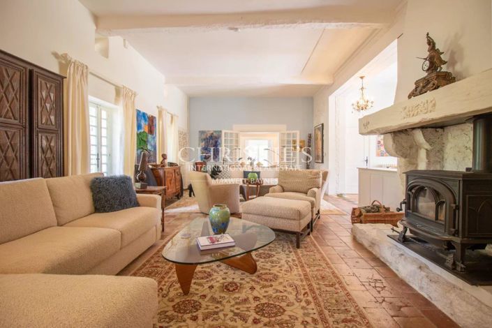 Image No.12-5 Bed House for sale