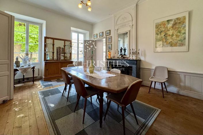 Image No.12-7 Bed House for sale