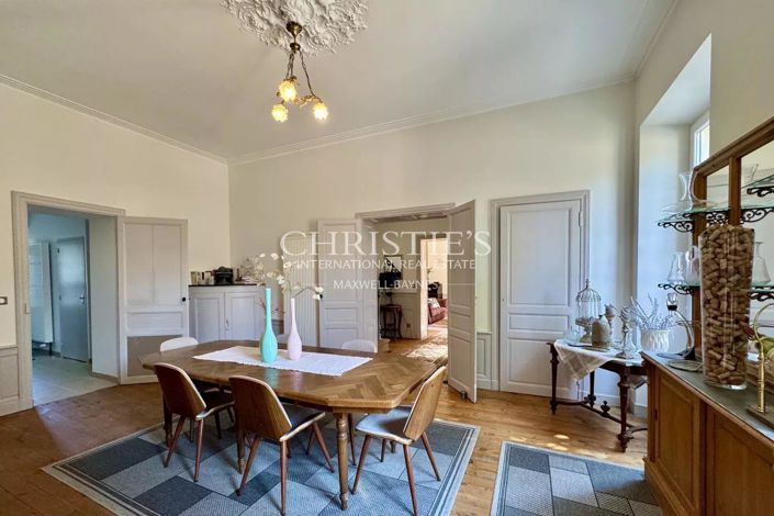 Image No.14-7 Bed House for sale