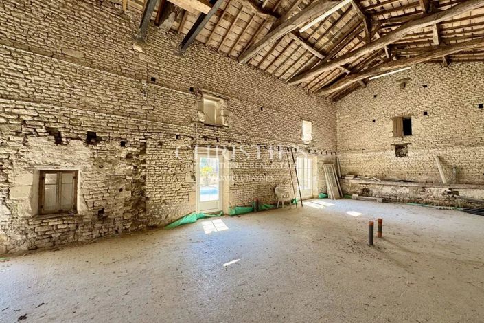 Image No.53-7 Bed House for sale