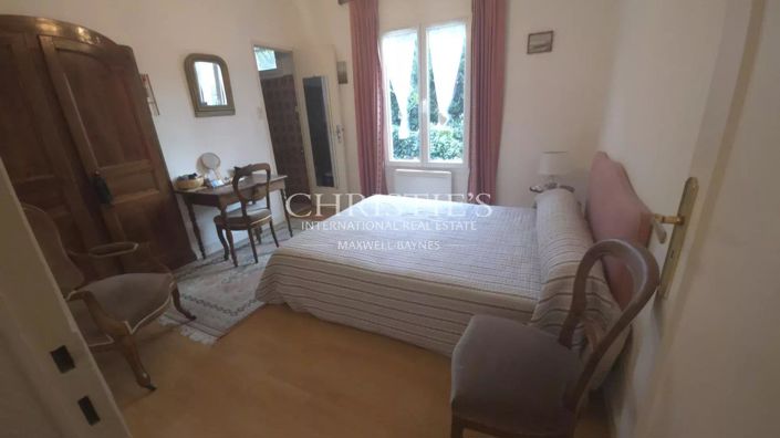 Image No.8-House for sale