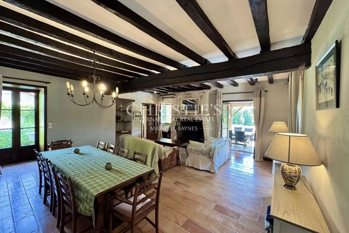 Image No.14-4 Bed House for sale