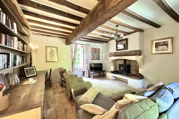 Image No.18-4 Bed House for sale