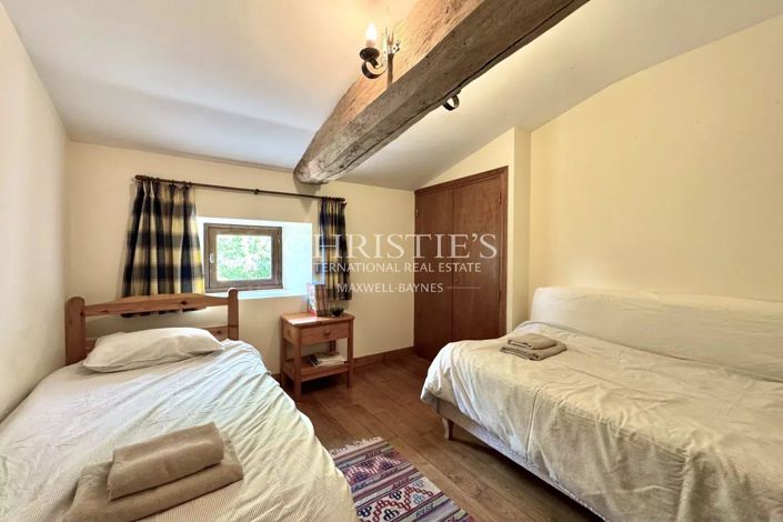 Image No.24-4 Bed House for sale