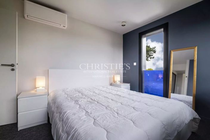 Image No.11-5 Bed House for sale