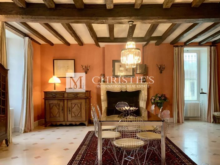 Image No.10-7 Bed House for sale