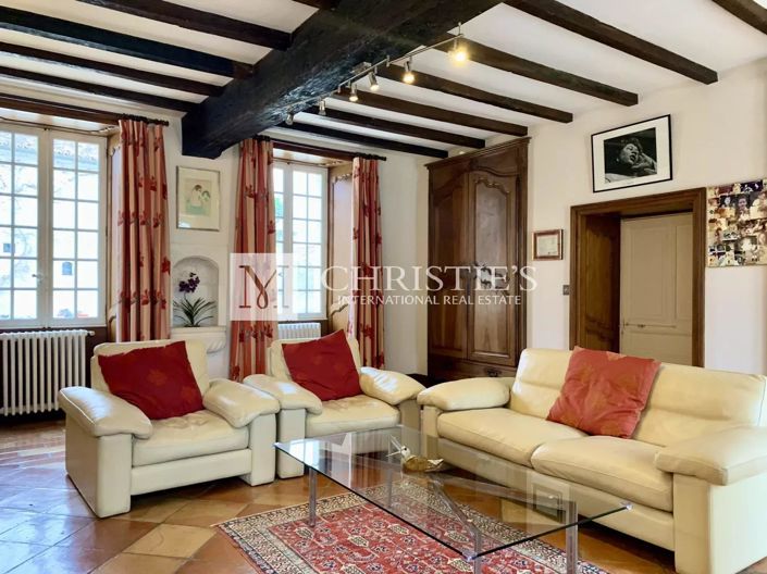 Image No.11-7 Bed House for sale