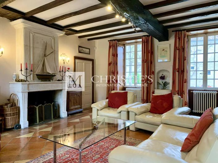 Image No.13-7 Bed House for sale