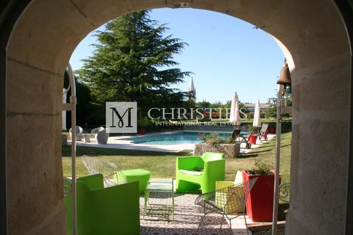 Image No.2-7 Bed House for sale