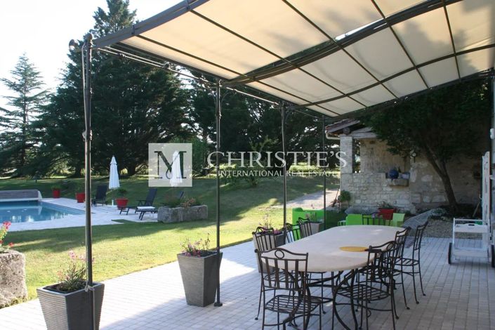 Image No.8-7 Bed House for sale