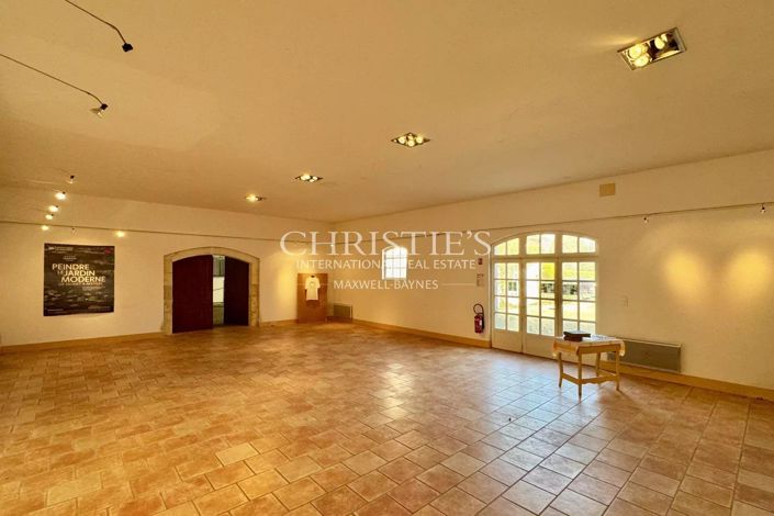 Image No.13-12 Bed House for sale