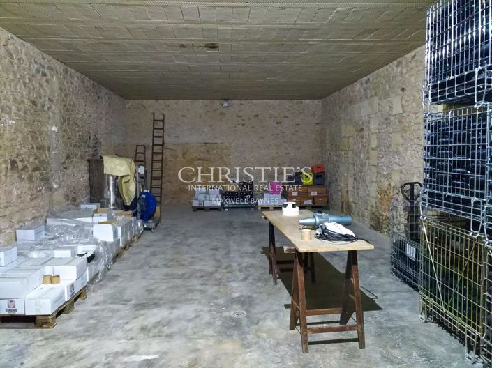 Image No.23-12 Bed House for sale