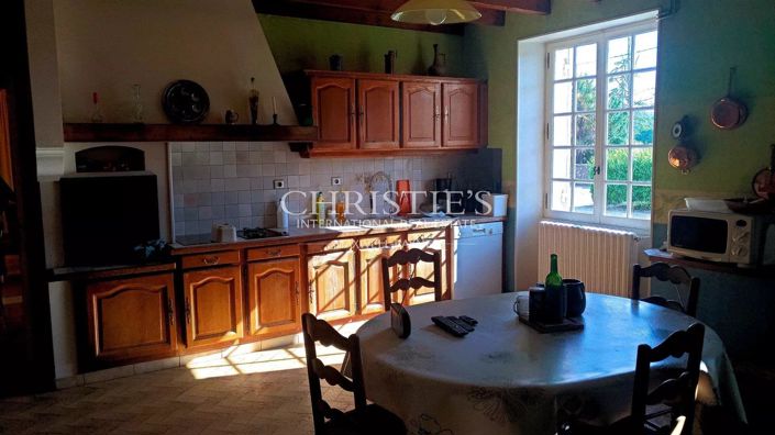 Image No.9-12 Bed House for sale