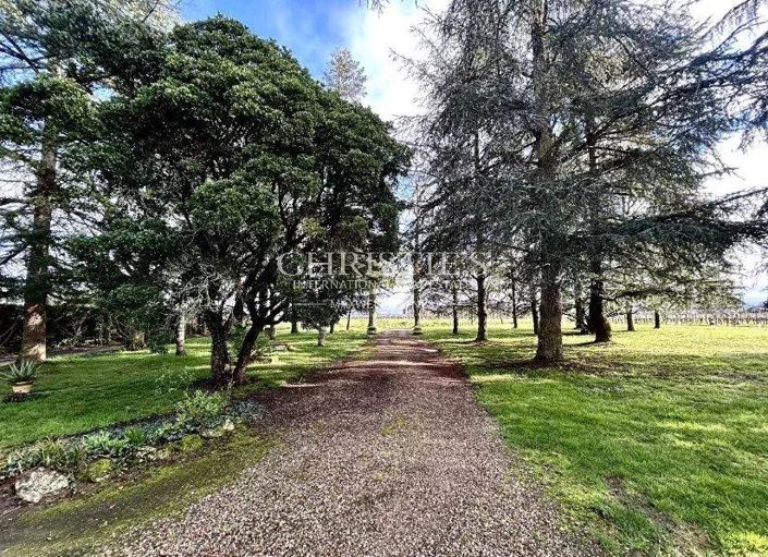 Image No.10-6 Bed House for sale