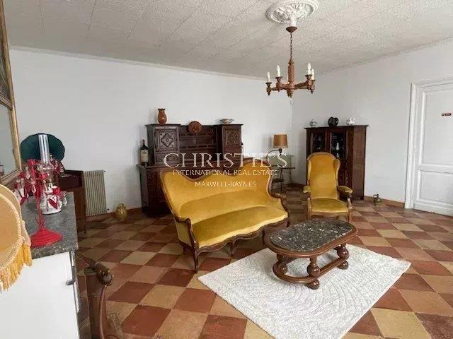 Image No.12-6 Bed House for sale