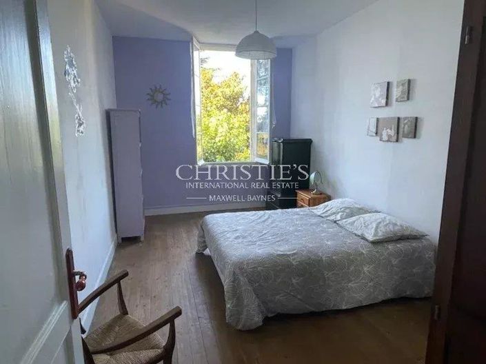 Image No.13-6 Bed House for sale