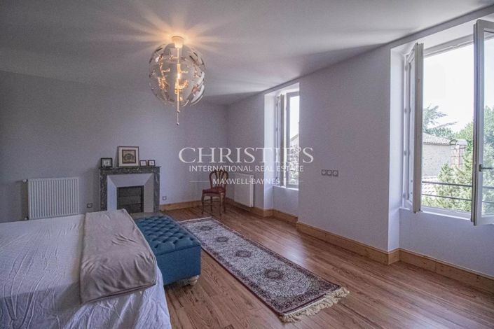 Image No.10-7 Bed House for sale