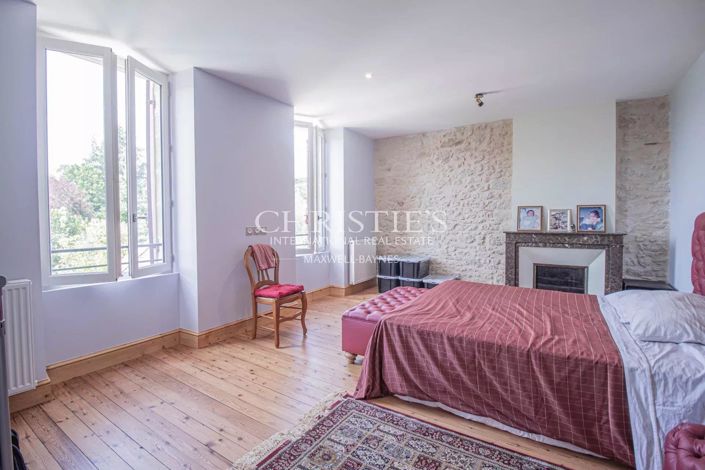 Image No.14-7 Bed House for sale