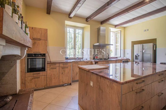 Image No.5-7 Bed House for sale