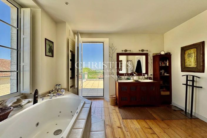 Image No.34-14 Bed House for sale