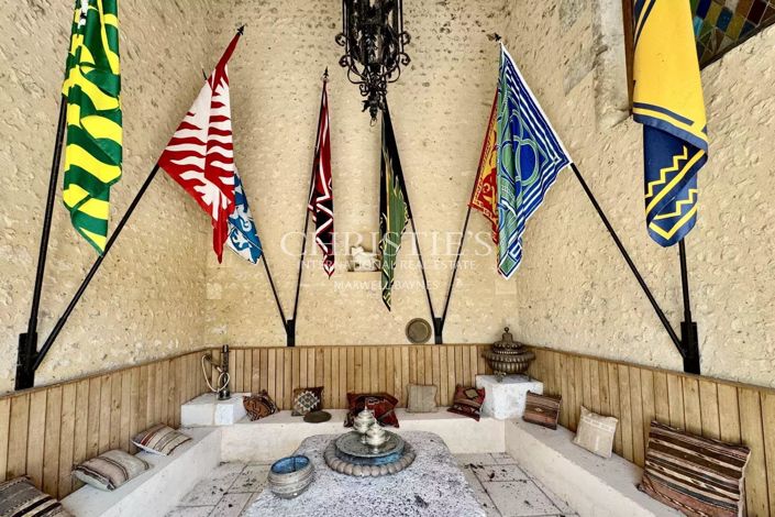 Image No.64-14 Bed House for sale