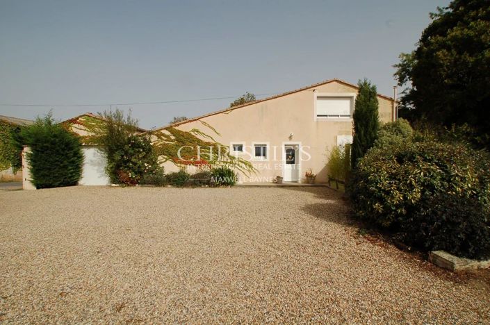 Image No.15-4 Bed House for sale