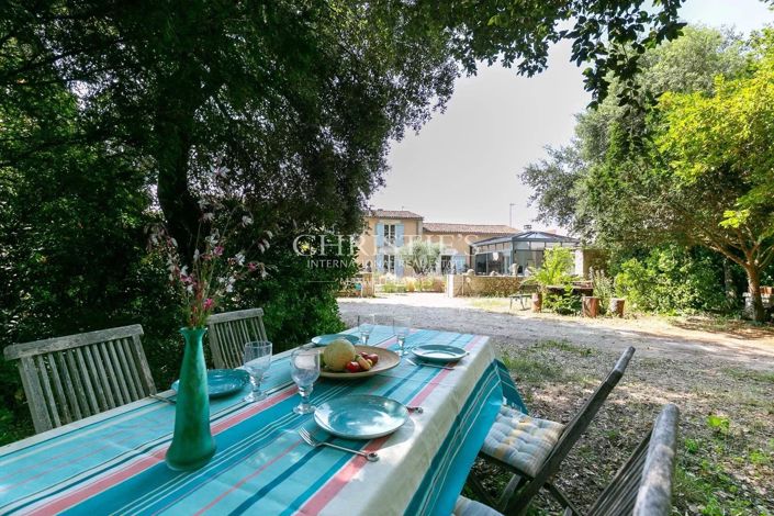 Image No.19-5 Bed House for sale