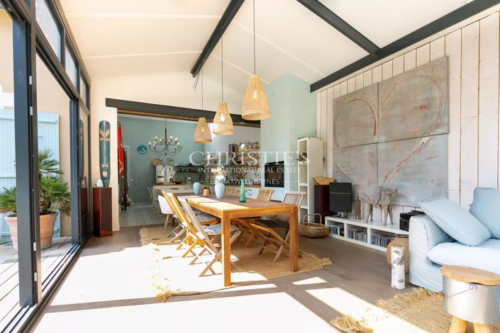 Image No.4-5 Bed House for sale