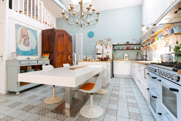 Image No.7-5 Bed House for sale