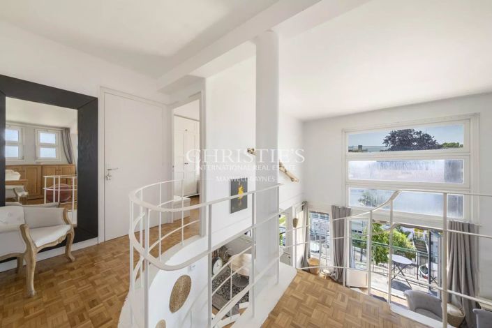 Image No.12-4 Bed Apartment for sale