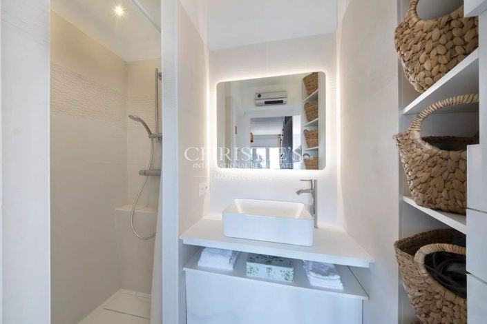 Image No.15-4 Bed Apartment for sale