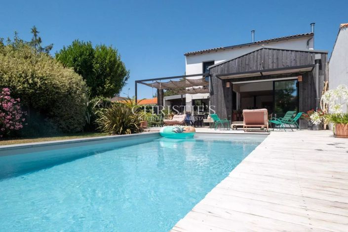 Image No.1-4 Bed House for sale