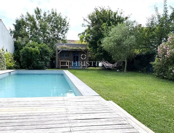 Image No.17-4 Bed House for sale