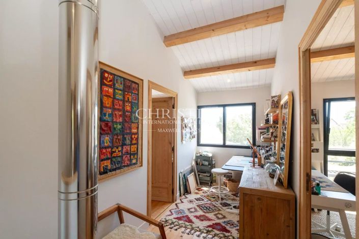 Image No.9-4 Bed House for sale