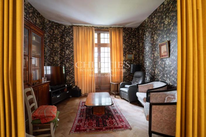 Image No.12-6 Bed House for sale