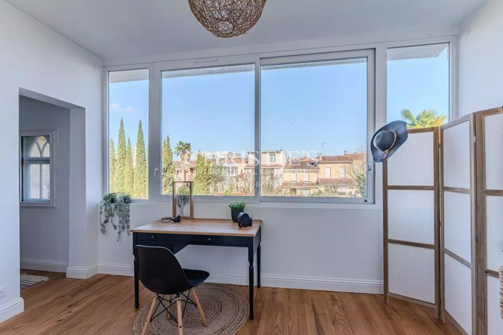 Image No.18-4 Bed House for sale