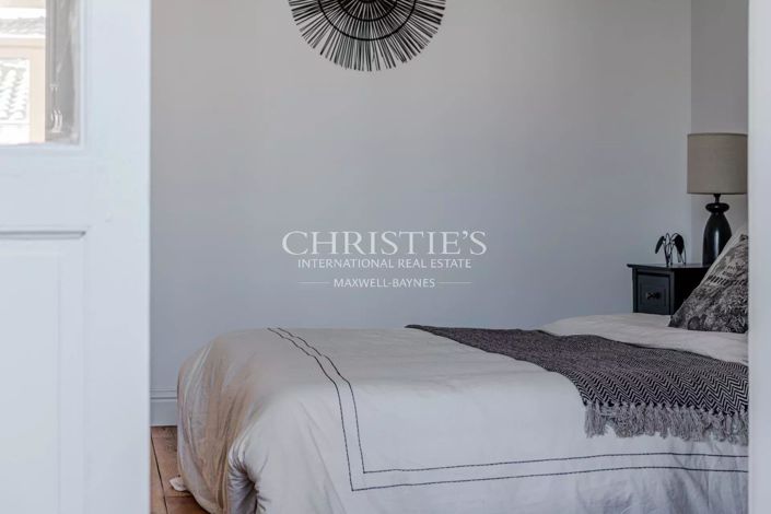 Image No.24-4 Bed House for sale