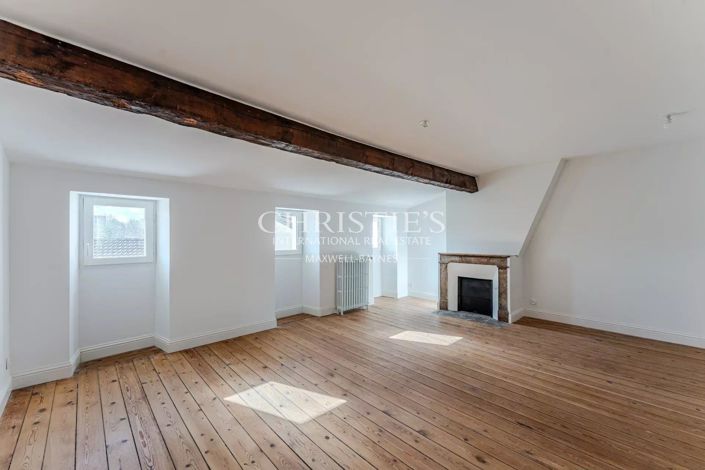 Image No.25-4 Bed House for sale