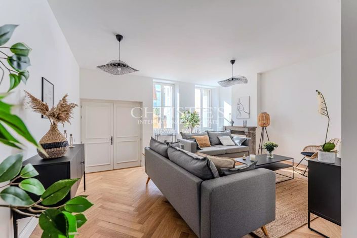 Image No.9-4 Bed House for sale