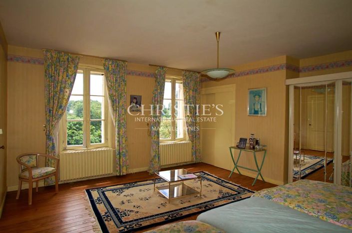 Image No.11-7 Bed House for sale