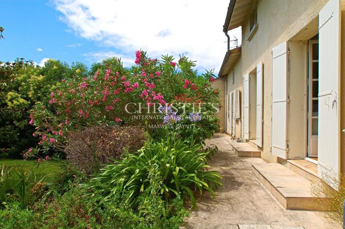 Image No.5-7 Bed House for sale