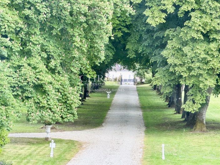 Image No.8-16 Bed House for sale