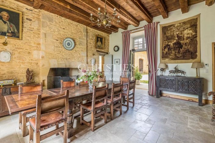 Image No.12-6 Bed House for sale