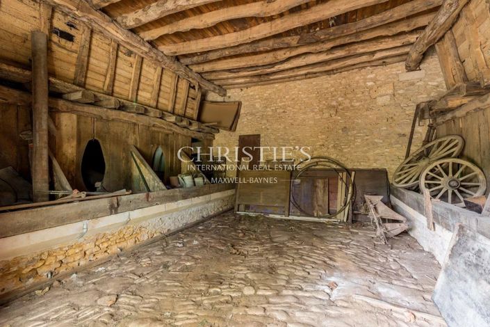 Image No.36-6 Bed House for sale