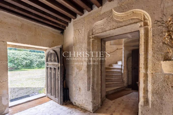 Image No.10-9 Bed House for sale