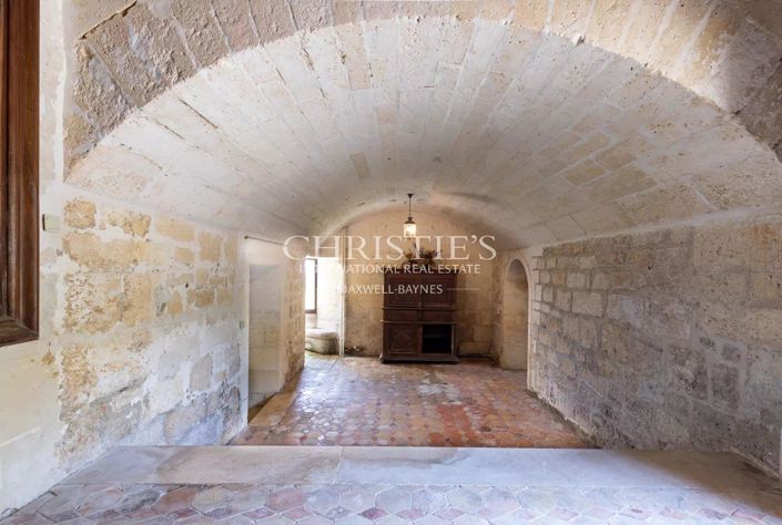 Image No.11-9 Bed House for sale