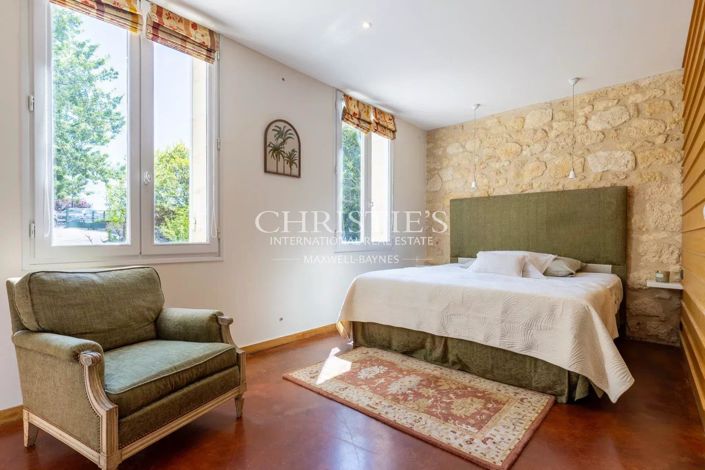 Image No.18-4 Bed House for sale