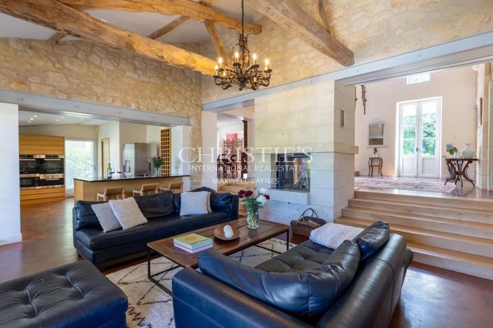 Image No.24-4 Bed House for sale